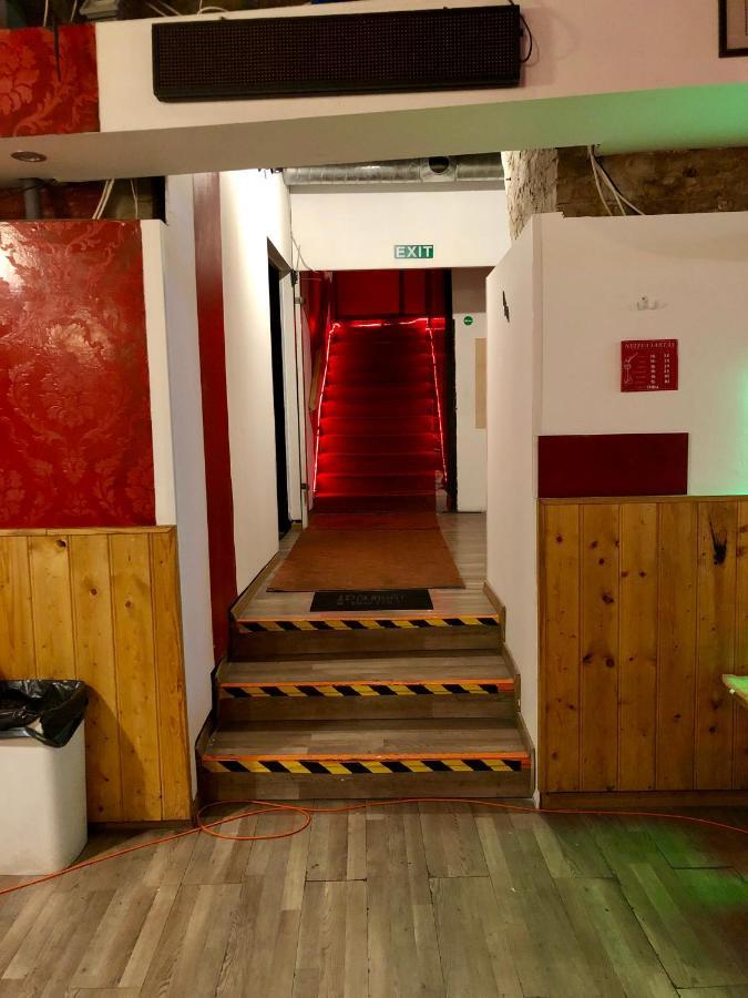 Whole Basement Former Pub For Stag Do, Bachelor House Party Flat Budapest Exterior foto