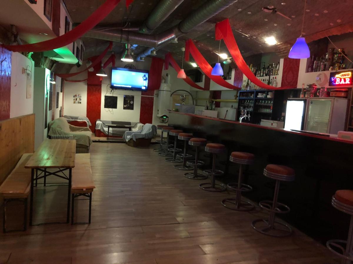 Whole Basement Former Pub For Stag Do, Bachelor House Party Flat Budapest Exterior foto