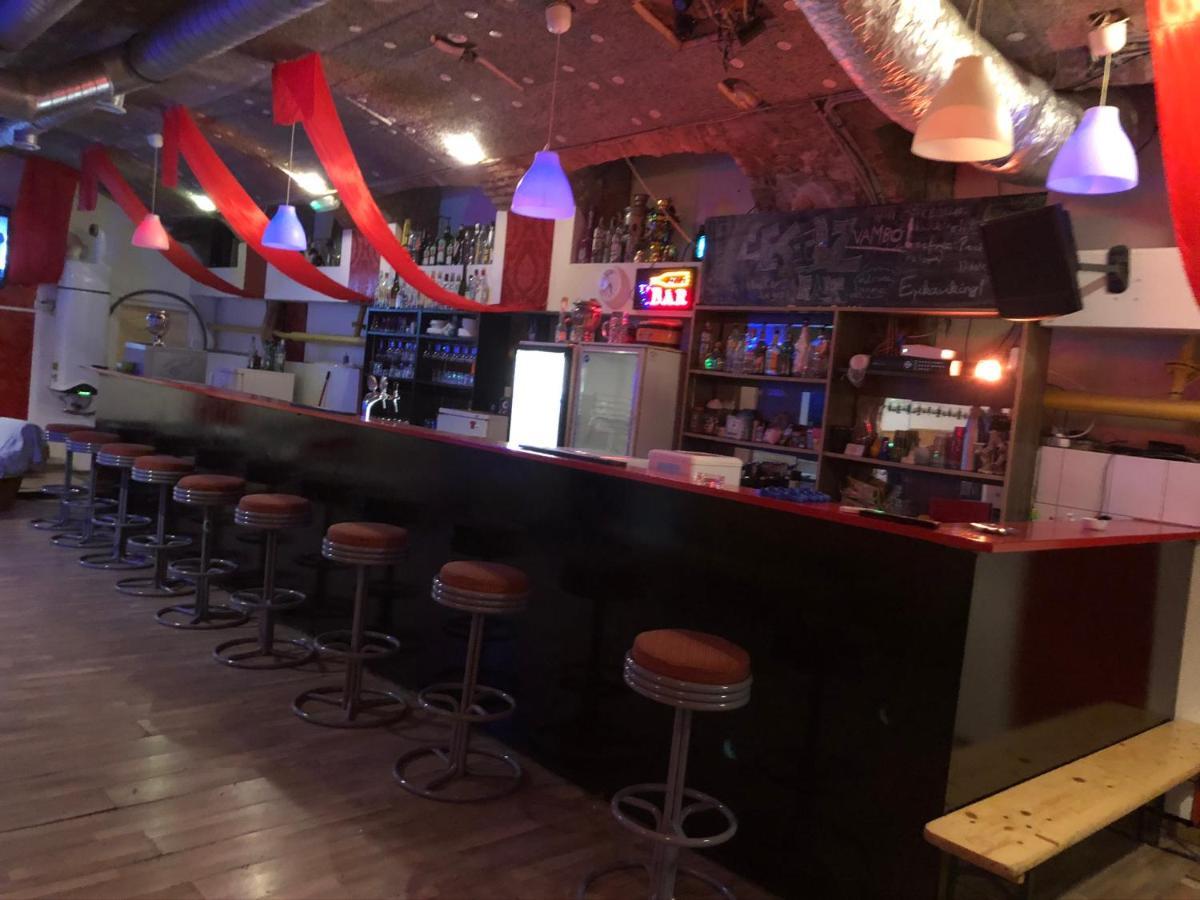 Whole Basement Former Pub For Stag Do, Bachelor House Party Flat Budapest Exterior foto